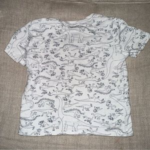 Boys 3T Gap dinosaur t shirt like new